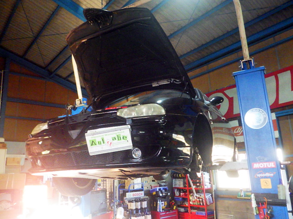 アルファロメオ　アルファ１５６　シフト不良＆異音　シフトリンクロッド交換