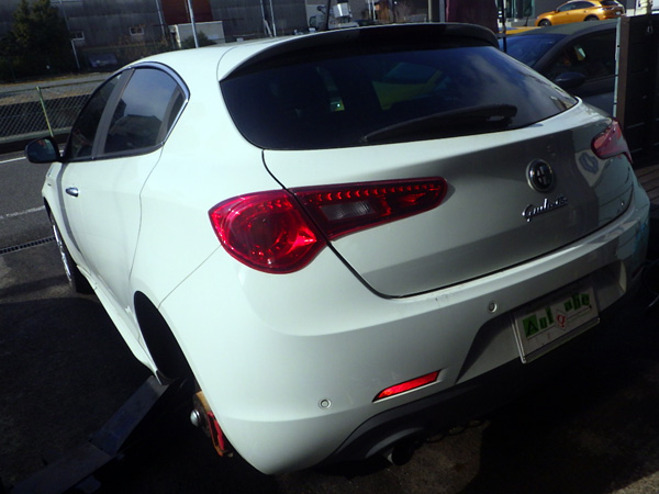 アルファロメオ　ジュリエッタ　ブレーキ警告点灯　ブレーキパッド交換