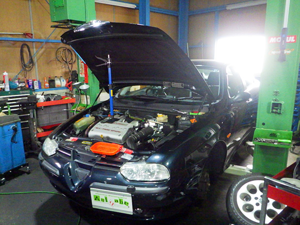 アルファロメオ　アルファ１５６　シフト不良　シフトリンクゲージ交換