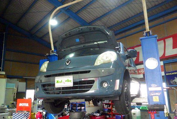 ルノー　カングー スタビライザーブッシュ交換