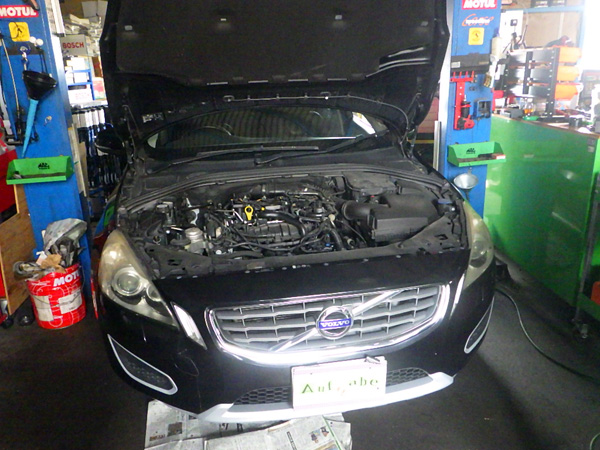 ボルボ　Ｖ６０　エンジン白煙　サーモスタット不良