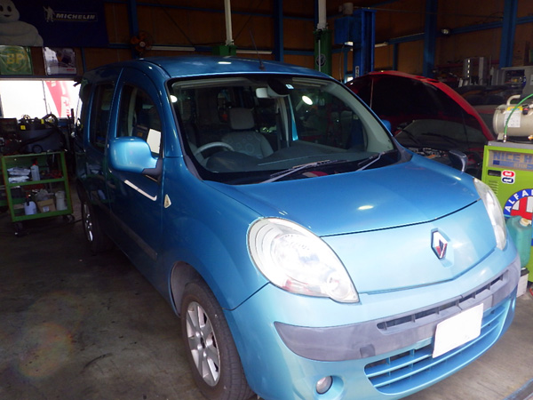 ルノー　カングー　足回り異音　スタビライザーブッシュ・リンクロッド交換