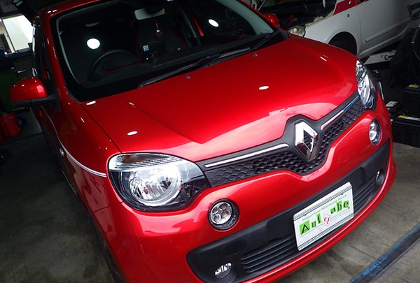 ルノー　トゥインゴ　エンジン不動　フューエルポンプ交換