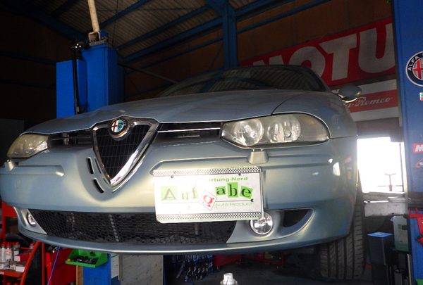 アルファロメオ　アルファ１５６　車検＆ステアリングラックブーツ交換